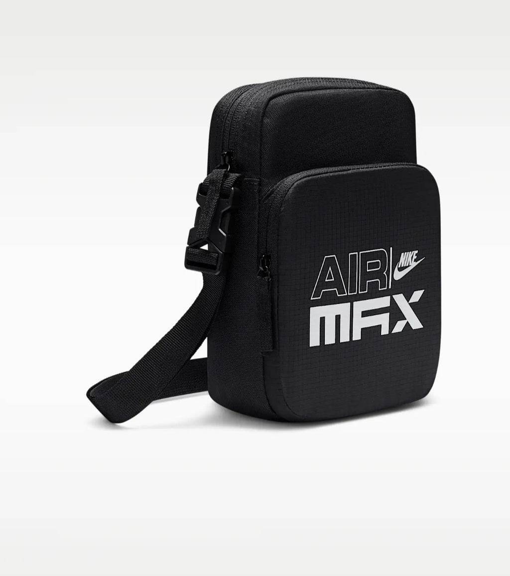 Nike Heritage

Cross-Body Bag (4L)