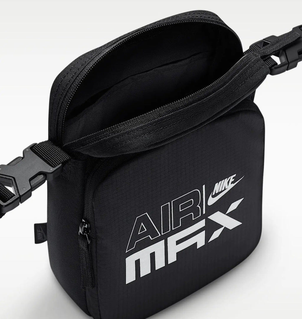 Nike Heritage

Cross-Body Bag (4L)