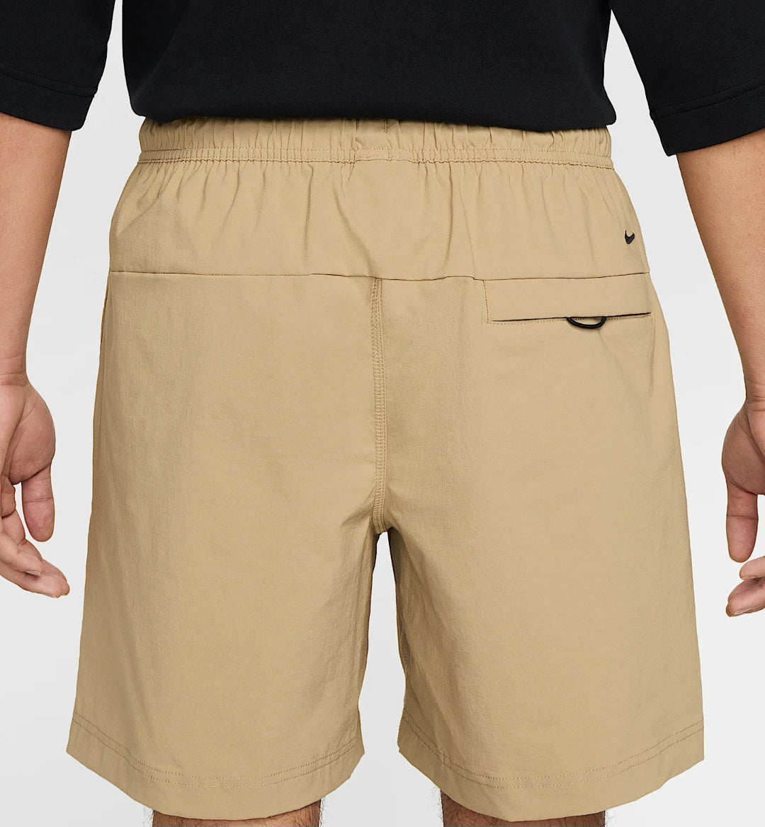 Nike Tech

Men's Woven Shorts